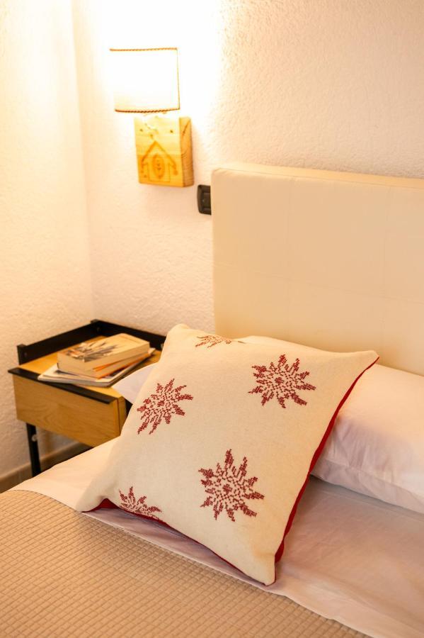 Green Mountain Lodge Oulx エクステリア 写真