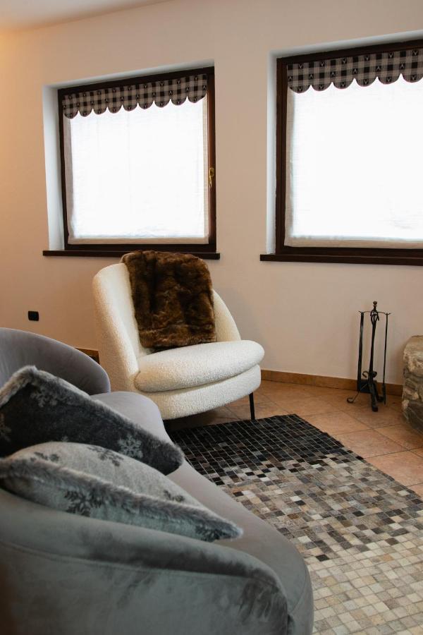 Green Mountain Lodge Oulx エクステリア 写真