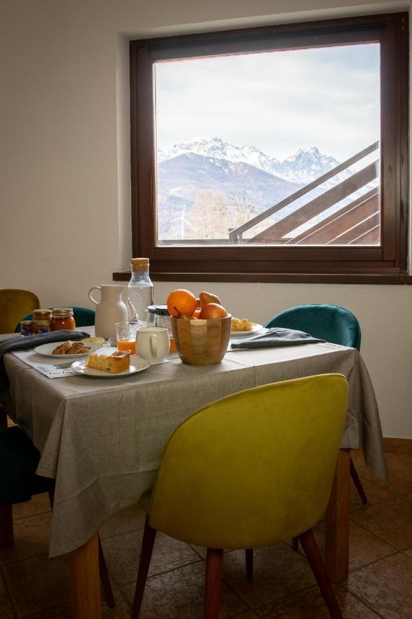 Green Mountain Lodge Oulx エクステリア 写真