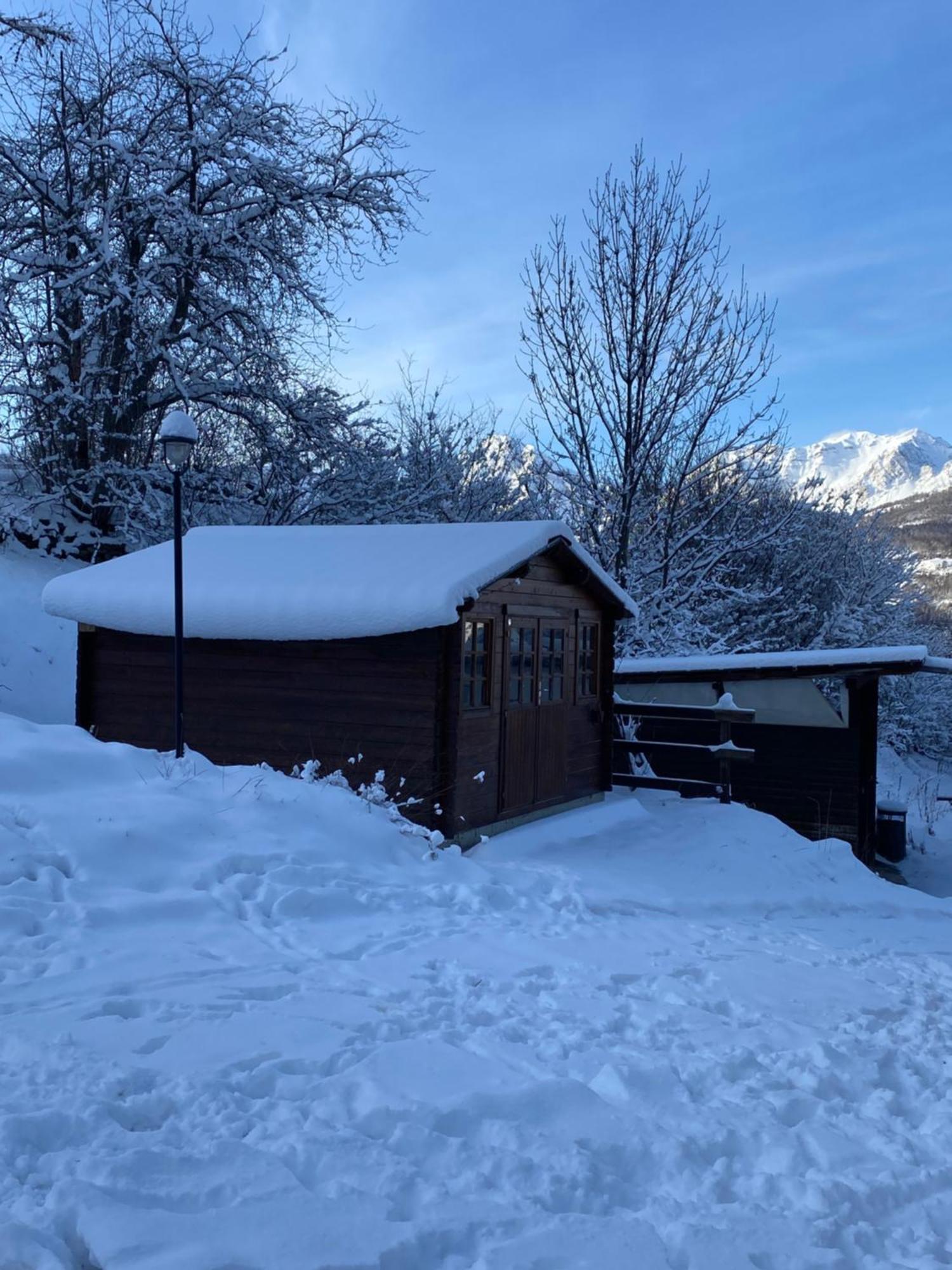 Green Mountain Lodge Oulx エクステリア 写真