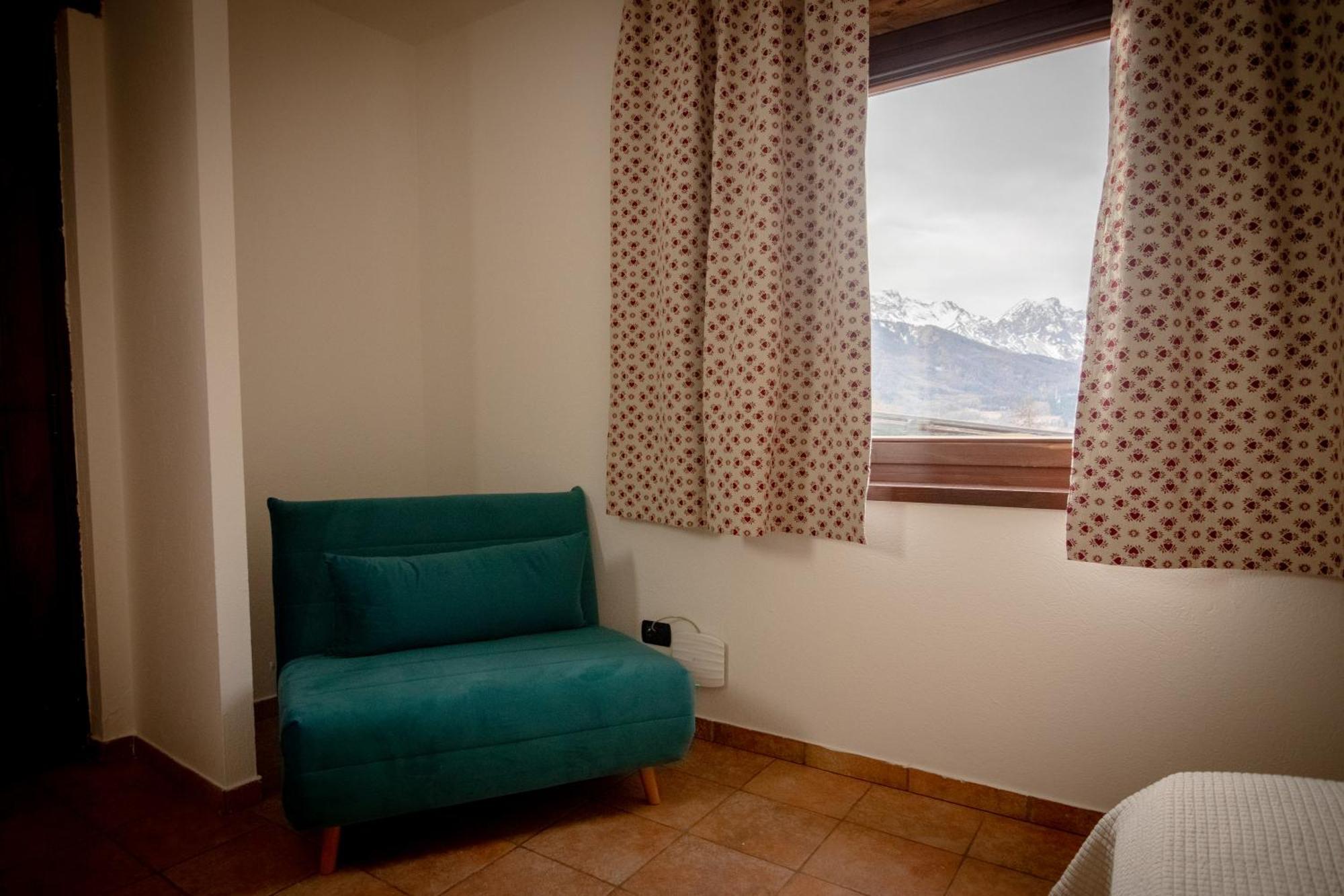 Green Mountain Lodge Oulx エクステリア 写真